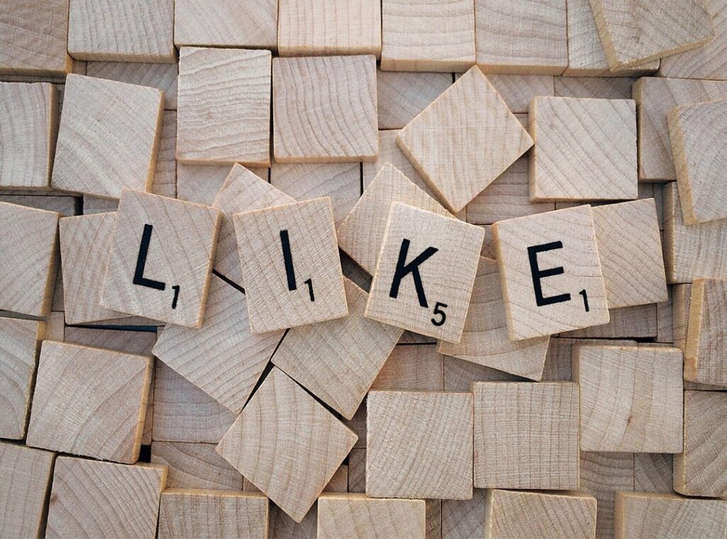 social media communication